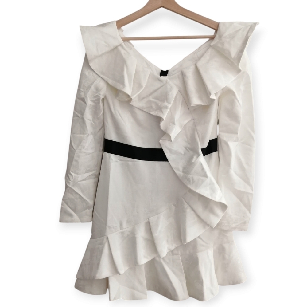 Self-Portrait Long Sleeve Ruffle Jacquard Mini Dress Off White Black Belt Size 6